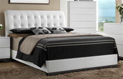 21 posts related to queen size bedroom sets modern. White Contemporary 6 Piece Queen Bedroom Set - Avery | RC ...