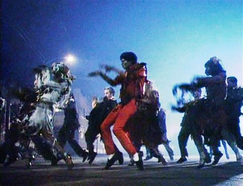 Michael jackson's video for thriller was released nearly 40 years ago, on december 2nd, 1983. 大摩邇（おおまに） : スマホゾンビー増殖中： 今日最重要の "グローバルな問題"