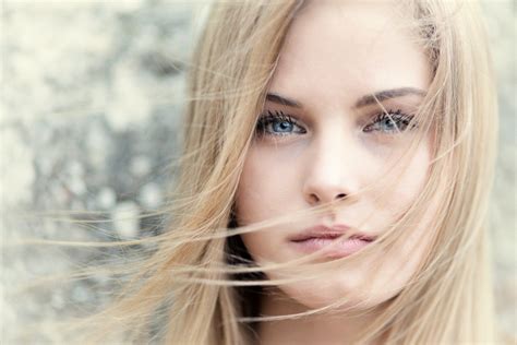 Известная Модель Блондинка С Голубыми Глазами топ K фото за неделю