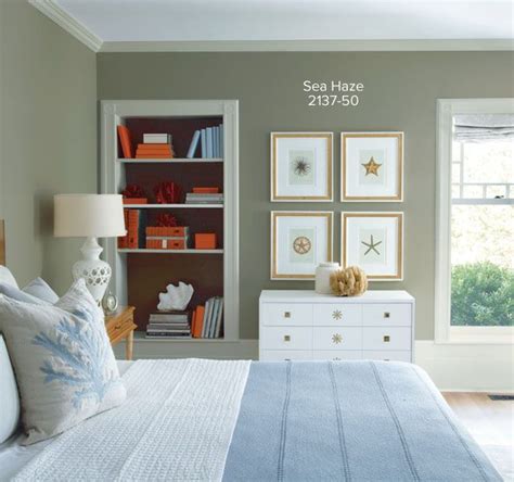 Explore the powerful impact a range of expertly chosen benjamin moore paint colors has on one bedroom. Bedroom Color Ideas & Inspiration | Benjamin Moore ...