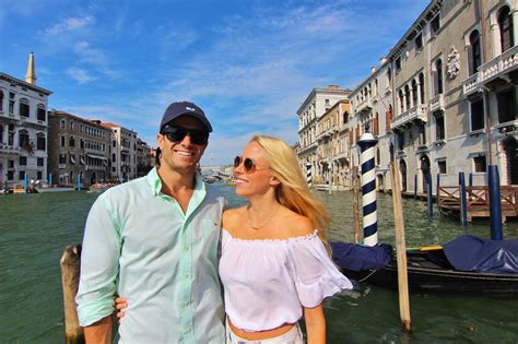 Why Couples That Travel Together Stay Together • The Blonde Abroad