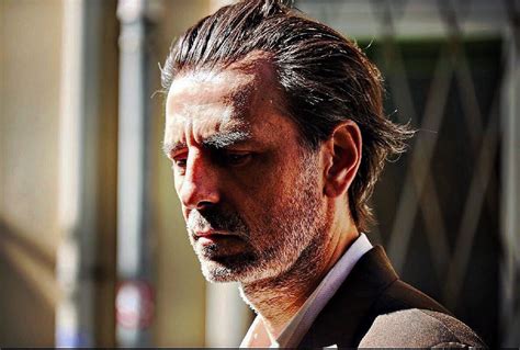 Giustizia è ne abbiamo parlato in non stop news con il giornalista carmelo abbateall'interno di non stop news, con giusi legrenzi ed enrico galletti. Giordano De Plano biografia: chi è, età, altezza, peso ...