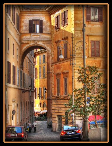 The basilica di santa maria gloriosa dei frari is the largest church in venice located in the san paolo district in the homonymous campo dei frari.the basilica was built in 1300 and it is dedicated to the assumption of mary. กรุงโรม(Rome/Roma) อิตาลี