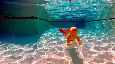 Mermaid Swimming In The Pool Youtube
