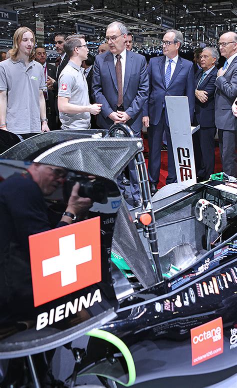 Guy parmelin, member of the swiss national council. Der 88. Auto-Salon ist eröffnet: «Die Quintessenz des ...