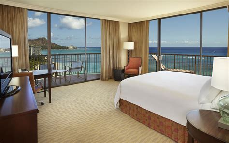 Hilton Hawaiian Village Waikiki Beach Resort Hotel Review Honolulu