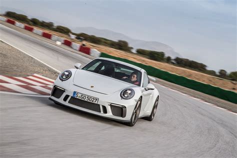 Porsche 911 Gt3 Carrara White Metallic The New Porsche 911 Gt3