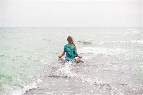 Wallpaper Women Sea Water Shore Sand Beach Yoga Med Daftsex Hd