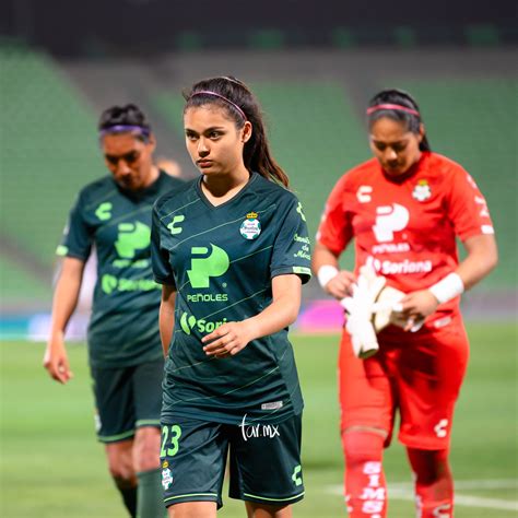 La fiera llegó a 20 puntos en el clausura 2019. Alexxandra Ramírez, Santos vs Leon J8 C2020 Liga MX ...