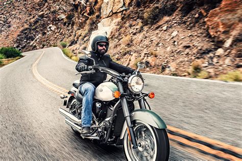 Vulcan 900 light tourer 2015. 2020 Kawasaki Vulcan® 900 Classic | Cruiser Motorcycle ...