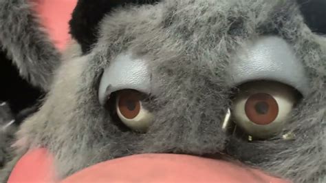 Up Close And Personal With The Chuck E Cheese 3 Stage Animatronic