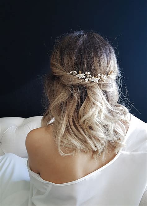 We have an extensive range of decorative hair pins for buns online! Delicate bridal hair pins for the modern bride - TANIA ...