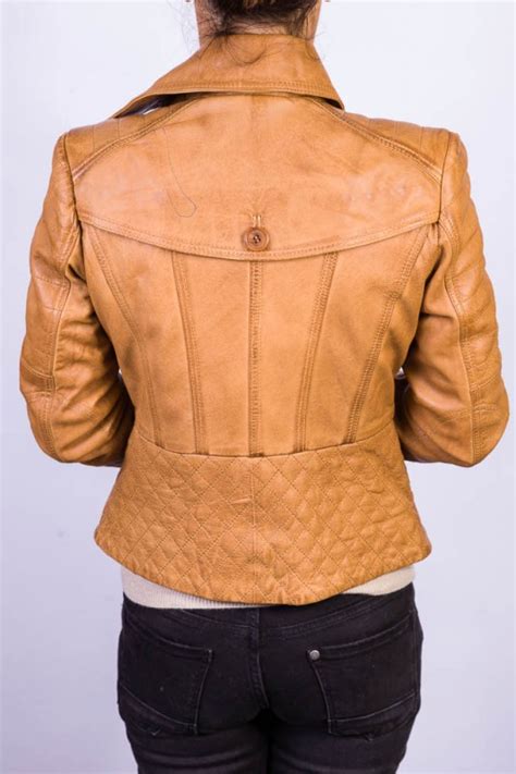 Un choix unique de blouson cuir camel homme disponible dans notre magasin. Blouson Cuir Femme LPB 2LEANA CAMEL Vente blouson en cuir ...