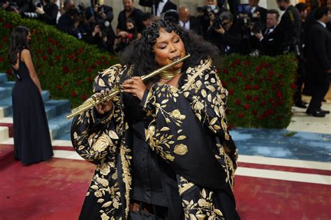lizzo plays flute with her idol ‘king of flutes watch
