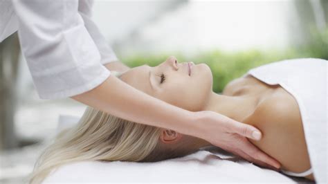 How Often Should You Be Getting Massages To Reap The Benefits