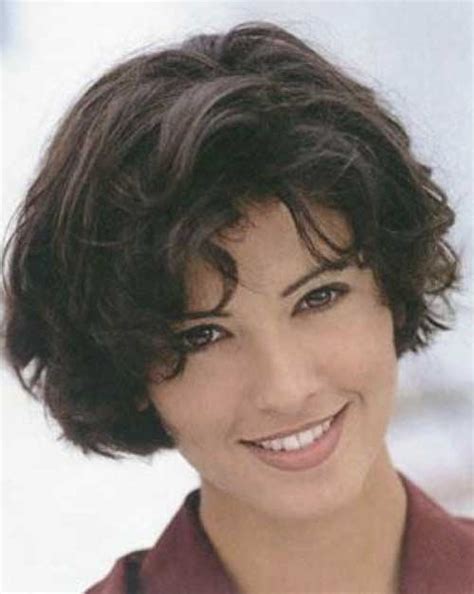 If you want thick hair that's stylish and manageable, a good haircut is key. Best Bob Haircuts For Oval Faces | Bob Hairstyles 2018 ...