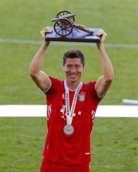 We have 78+ amazing background pictures carefully picked by our community. Instagram in 2020 | Robert lewandowski, Lewandowski ...