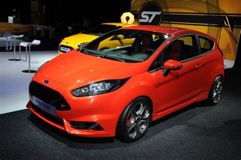Ford Fiesta ST review | | Auto Express