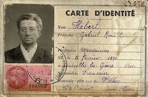 Une photocopie d'une pièce d'identité en cours de validité doit également être produite. Carte d'identité française 1890 | Vintage labels ...