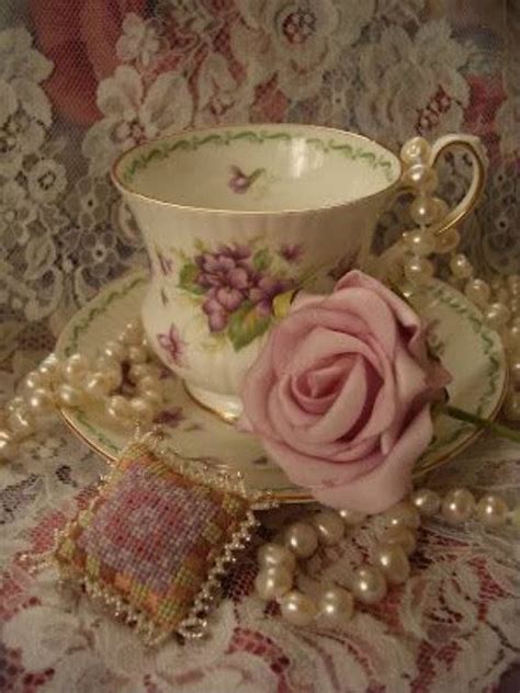 Tea Cups Pearls And Pink Roses Tea Cups Vintage Shabby Chic Vintage Tea
