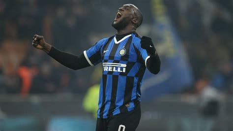 Pada 6 agustus 2011, anderlecht dan chelsea mencapai kesepakatan transfer lukaku ke chelsea dengan biaya dilaporkan sekitar £20 juta. Serie A » News » König Lukaku stiehlt Zlatan im Derby die Show