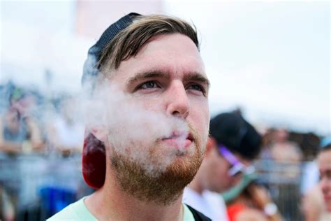 teen vaping more states are tacking epidemic use but health advocates say it s not enough