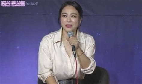 고성희 하정우의 영화 <롤러코스터> 촬영 에피소드가 공개되는 한편 생방송 시상식 도중 mc석에 난. '33kg 폭풍 감량' 빅마마 이영현, 다이어트 성공한 모습 공개
