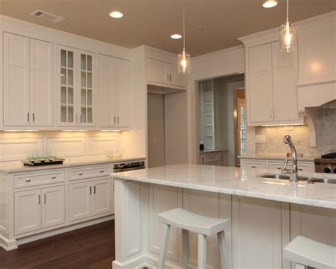 Maybe you would like to learn more about one of these? Under Cabinet Trim Home Design Ideas, Pictures, Remodel ...