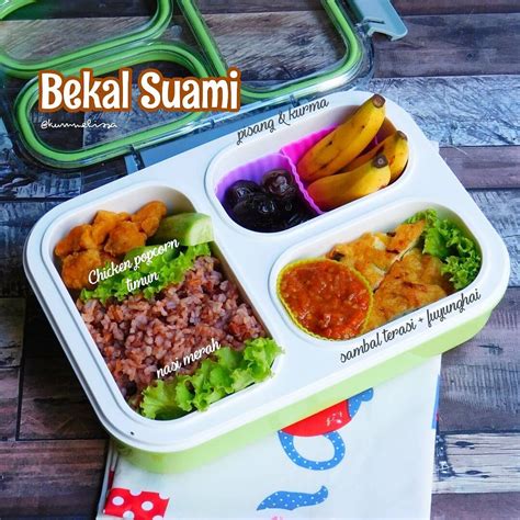 Menyiapkan menu bekal makan siang praktis untuk suami memang harus bervariasi. Pin di ide bekal suami