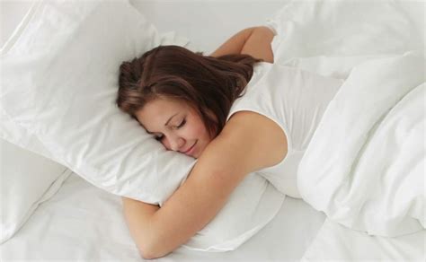Quieres Salud Neurocientíficos Advierten Que Las Mujeres Deben Dormir Más De 8 Horas