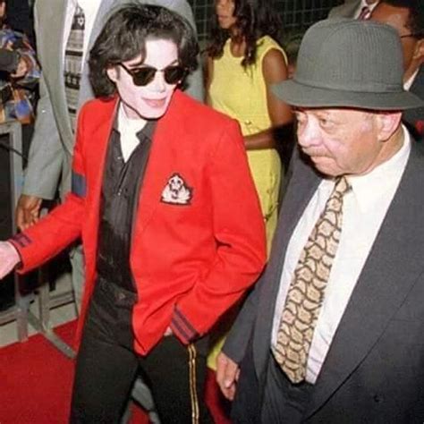 Майкл джэксон — remember the time 03:59. Cartas para Michael: Depoimento de Magic Johnson