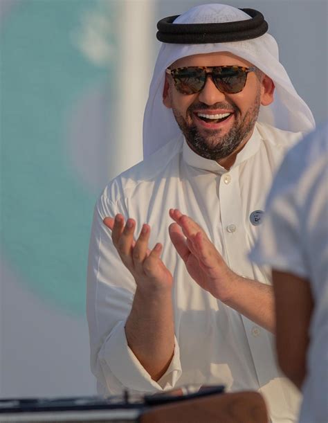 قبل أسبوعين، كسر نجم أغنية «فقدتك» هذا الروتين، حين طرح أغنية «بالبنط العريض» (كلمات أيمن بهجت قمر وألحان الجسمي وتوزيع توما). وسط أجواء إحتفالية جميلة بأغنية "بالبنط العريض" حسين ...