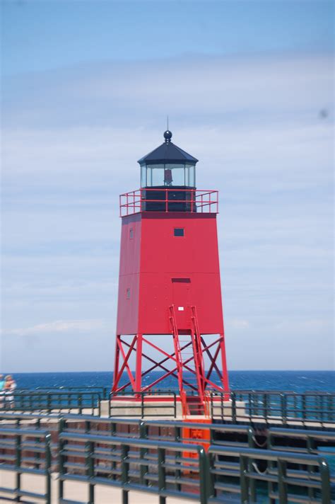Lighthouses of Michigan | Travel the Mitten