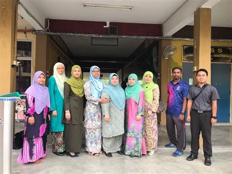 Setiap pelajar diwajibkan menyertai aktiviti sukan di sekolah. Sekolah Kebangsaan Taman Putra Perdana: Laporan ...