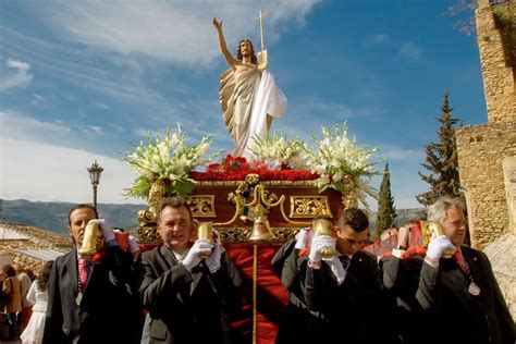 The orthodox christian date for easter sunday often occurs at a later date than the easter sunday date observed by many western churches, so many orthodox christians in the united states. Why does the date on which Easter falls change every year ...