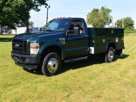 Purchase Used Ford F 350 Xl Standard Cab Pickup 2 Door In Newburyport