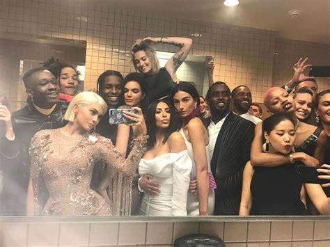 Kylie Jenner Took The Most Iconic Bathroom Selfie At The Met Gala