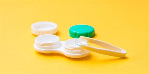 Contact Lens Case And Mistakes To Avoid Spectacular By Lenskart