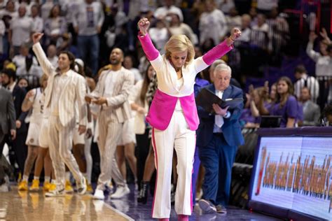 Lsu Coach Kim Mulkey Once Turned Down The South Carolina Women S Basketball Job Here S The Story