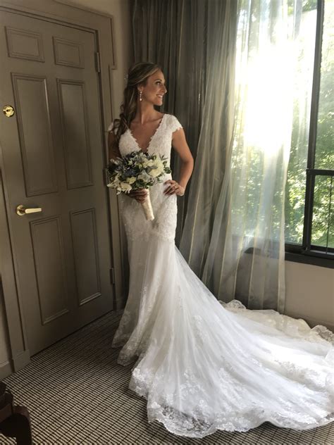 Nicole Used Wedding Dress Stillwhite