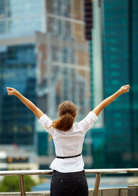13 traits of successful women the ambitionist