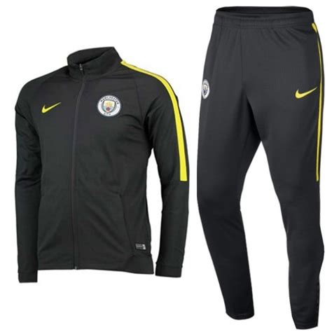 Manchester city trainingsanzug super fürs. Manchester City Präsentation trainingsanzug 2016/17 grau ...