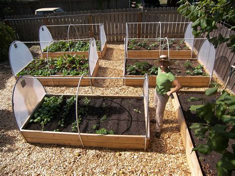 Greenhouse Over Raised Bed Garden Shantzdesign
