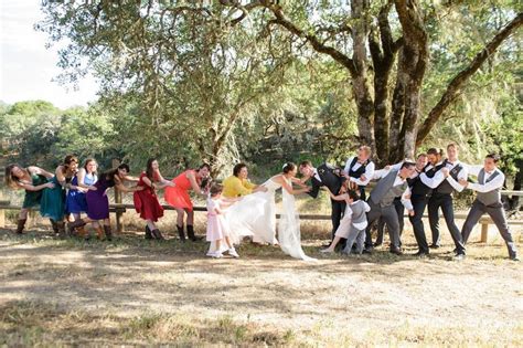10 Wedding Party Poses Youll Want To Try Weddingwire