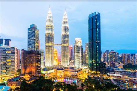 Kuala lumpur to miri airlines include airasia. Malaisie : de l'ultramoderne Kuala Lumpur à la jungle de ...