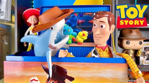 Live Action Toy Story Shark Howdy Howdy Howdy Scene Youtube