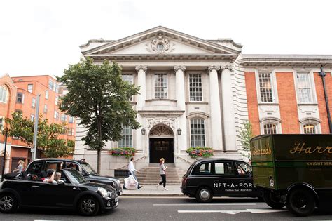 As a person's wedding day nears by, the most important thing on his task list will be to distribute wedding invitation cards. Intimate Chelsea Registry Office Wedding | Register Office ...