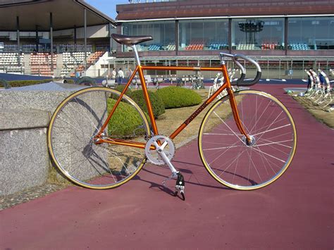Keirin track complete bikes engineered for racers, built for speed, born to hustle. Keirin-jo Tourist: June 2010