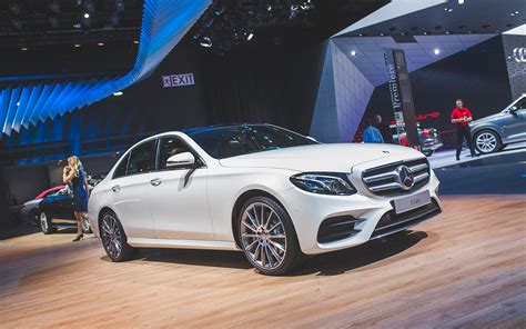 2016 Detroit The 2017 Mercedes Benz E Class Gets Revealed And Shows Up