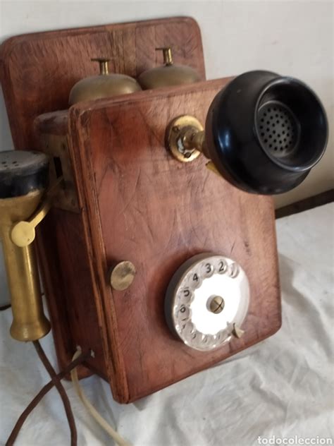 Impresionante Teléfono Antiguo De Pared Anterio Vendido En Subasta